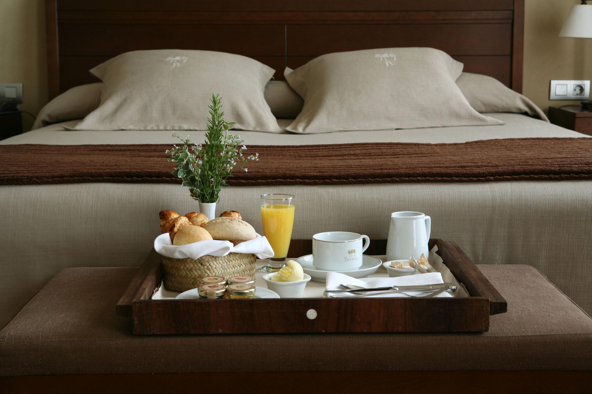 Bremon Boutique Hotel By Duquessa Hotel Collection Cardona Esterno foto