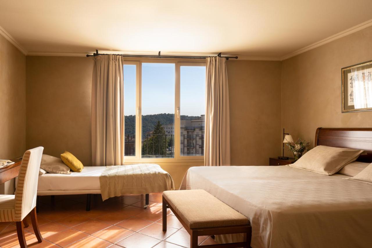 Bremon Boutique Hotel By Duquessa Hotel Collection Cardona Esterno foto
