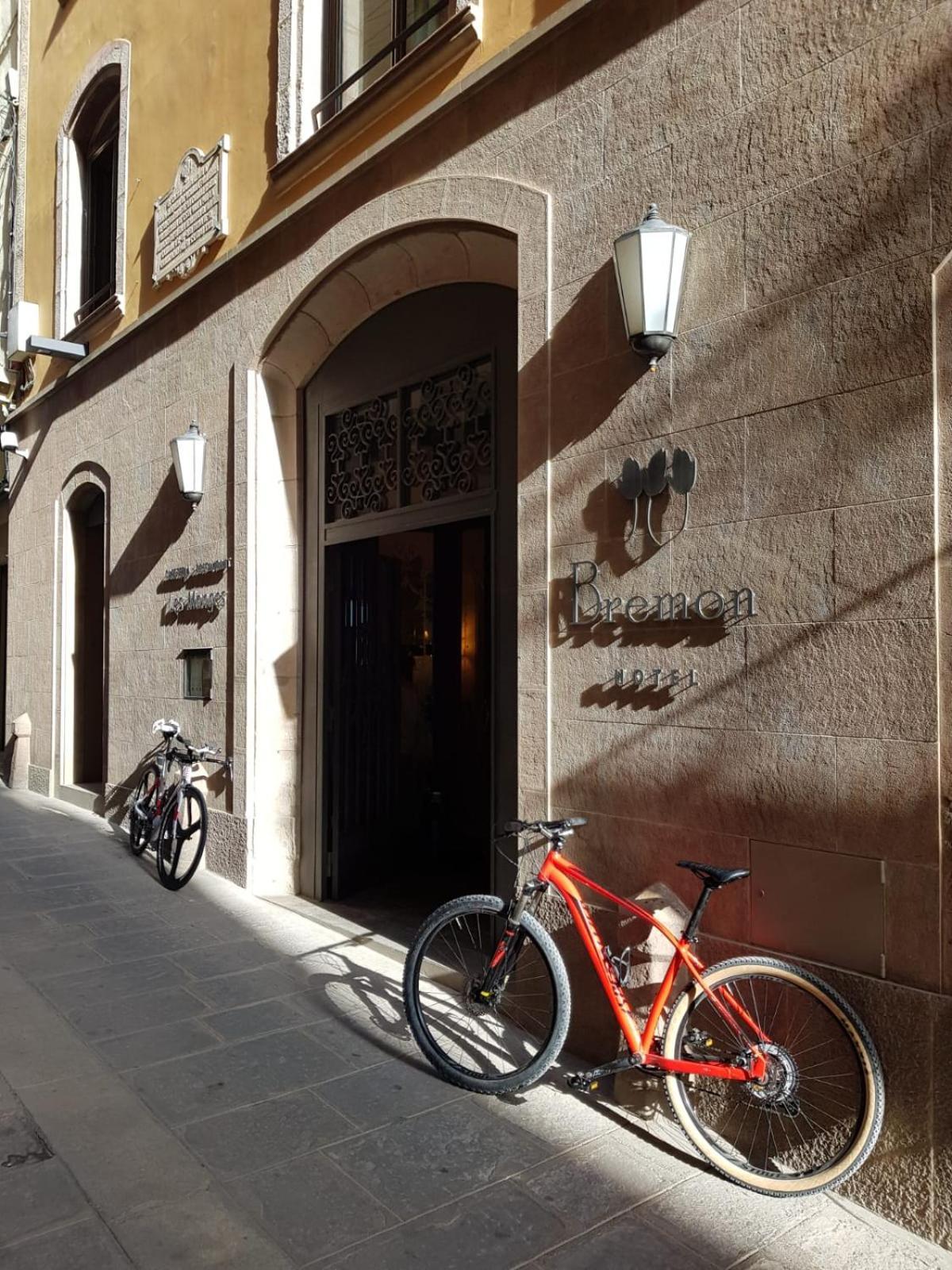 Bremon Boutique Hotel By Duquessa Hotel Collection Cardona Esterno foto