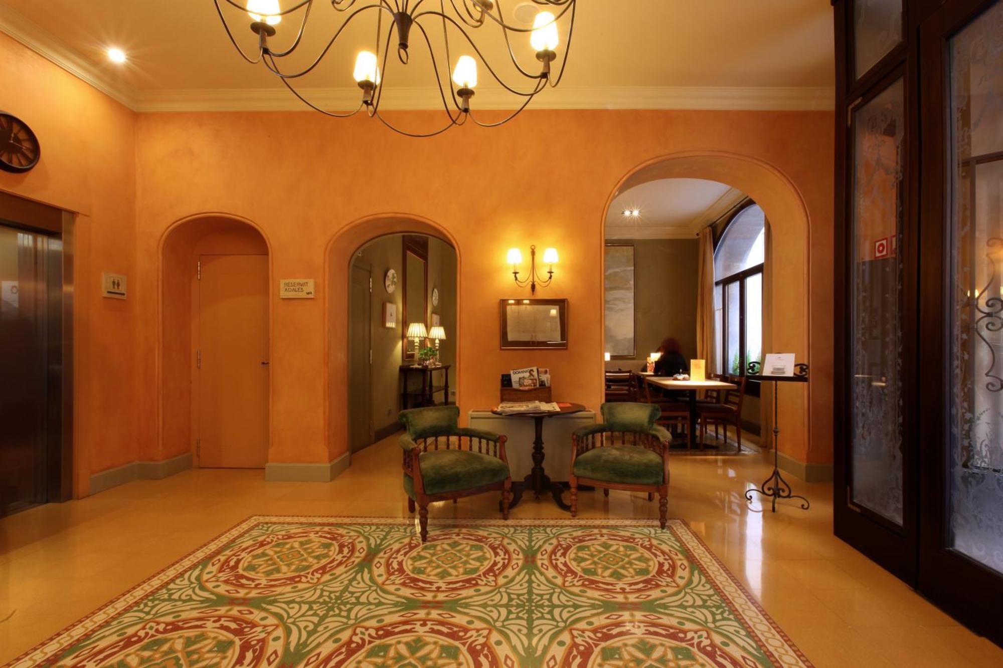 Bremon Boutique Hotel By Duquessa Hotel Collection Cardona Esterno foto